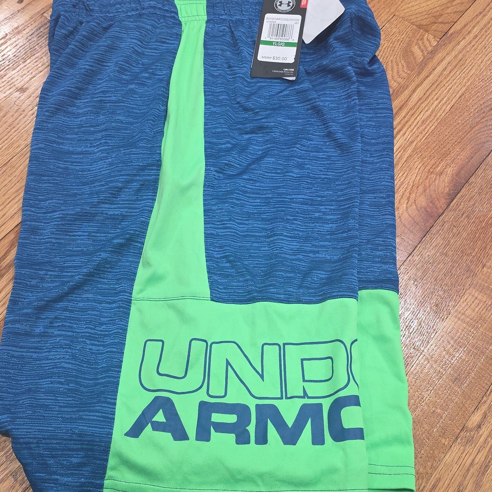 UA Big Boy Shorts M